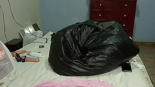 Ruiva-Milf-Rosada live