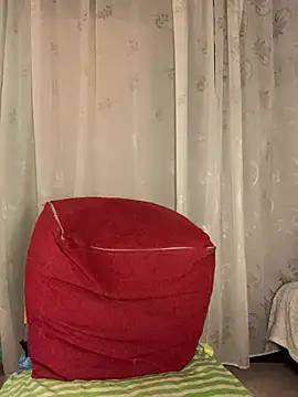 Estefani_32 live