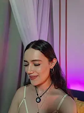 Kate_Amaretto_ live