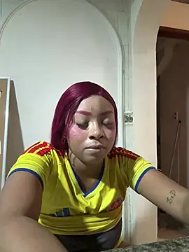 Kloe_rousse01 live