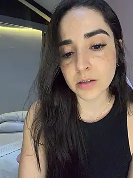 Vicky-Andrade live