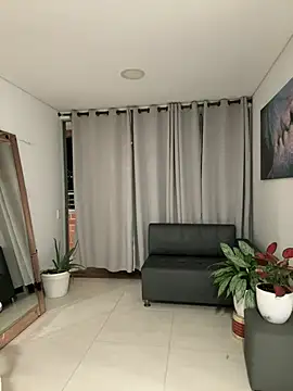 roxie_gates_ live