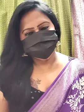 Meera_mia live