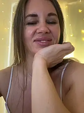 LucieMack live
