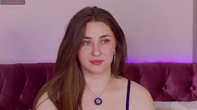 KiraBarlows live