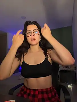 EmaSaenz live