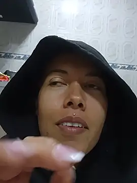 MiaForever1 live