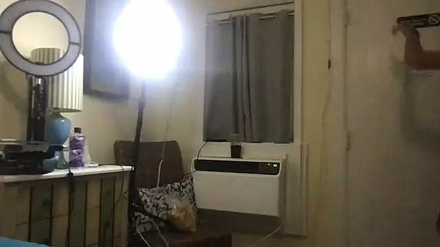 TiffaneyLove live