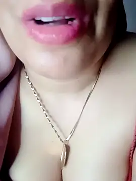 Naughty-Yousra live