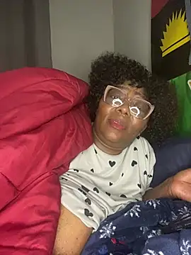 BoobsQueeen live