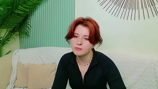 Milana_Bold live
