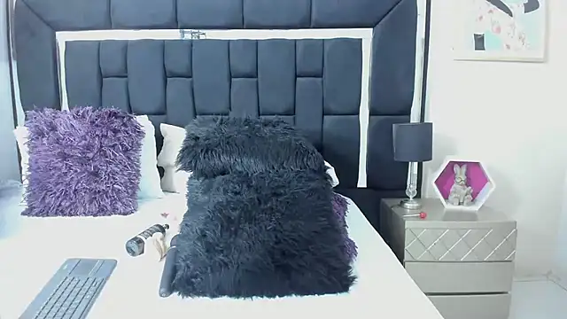 Tiana_moon live