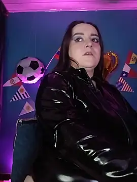 Lena_black_ live