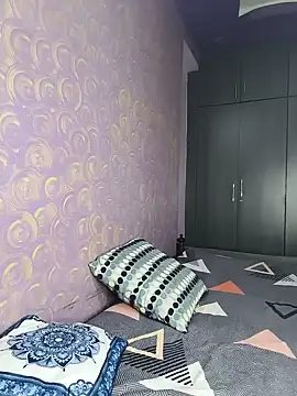 hornyzinia123 live