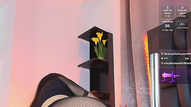 SaraRoy_ live