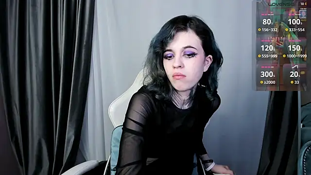 NoelleGothicShadow live
