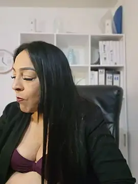 Gina_Myers live