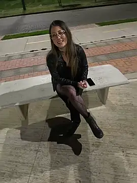 VALELUXX live