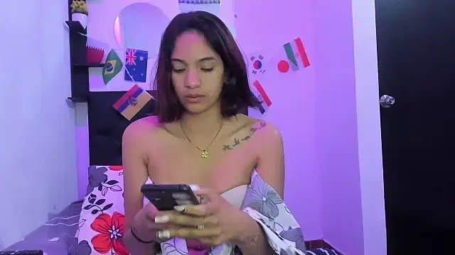 sapphire_brown20 live