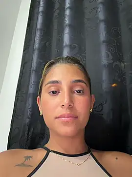 LoisC live