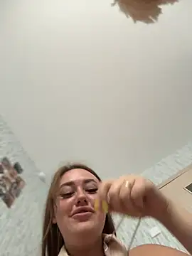 KiraSunshine live