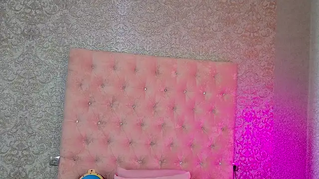 Akilla_Queen live
