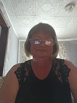 MilashkaCutie50 live
