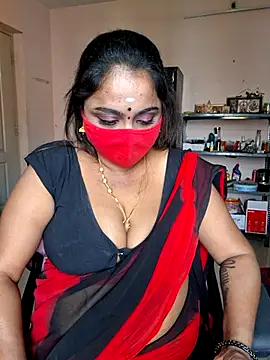Queen_ilakiya live