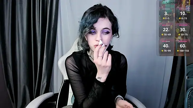 NoelleGothicShadow live