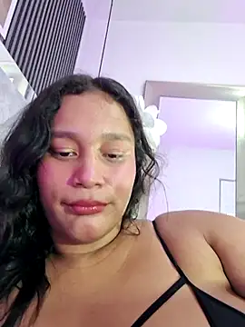 Sara_Chanel_ live