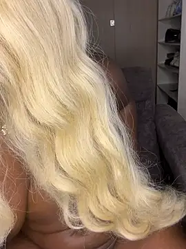 Scarlett_diaz17 live
