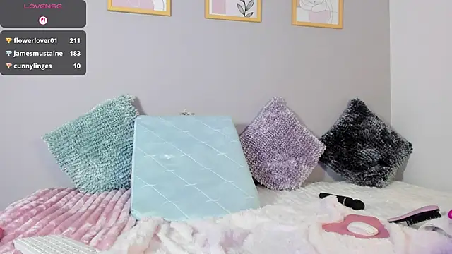 IvannaVolk_ live
