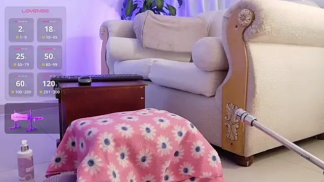 Saly_Moon1 live