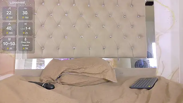 Luna_Tylor live