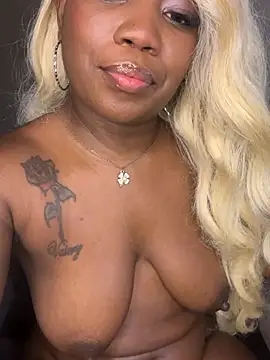 Scarlett_diaz17 live