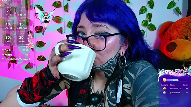 LucyChabs_ live