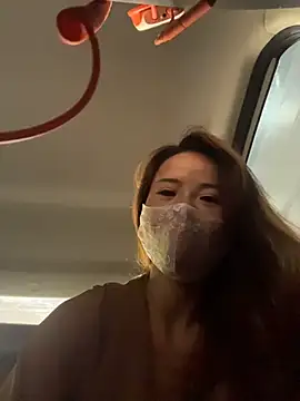 kiss_loo live