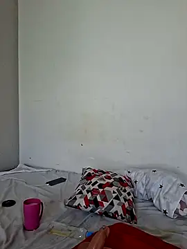 Kamdollie live