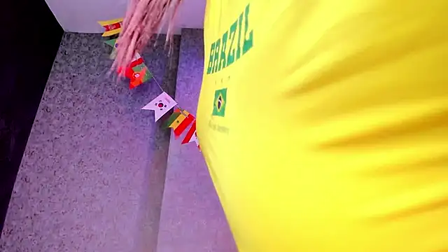 VanessaKalo live