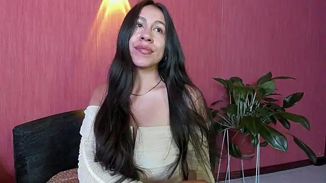 EmiGomez_ live