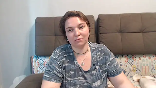 Amelia_Kiss_ live