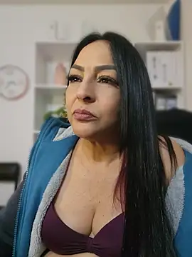 Gina_Myers live
