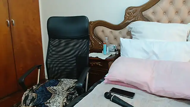 Hotcougar live