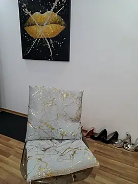 DaisyLuvsYou_ live