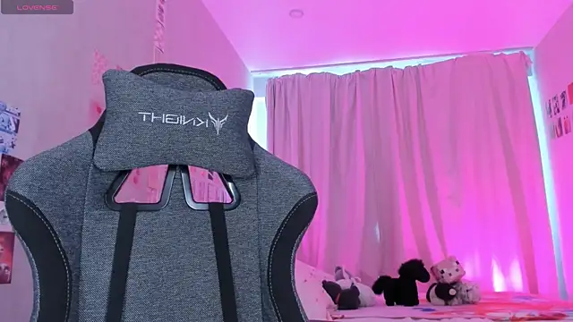 Eva_Harper live