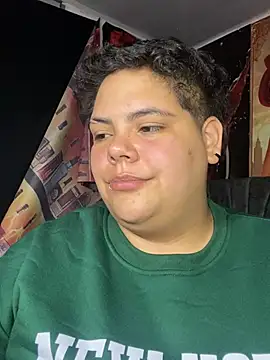 Hailey_Curvy live