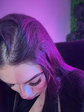 Megaan__More live