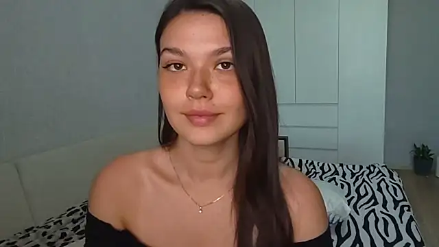 Vicki_queen live