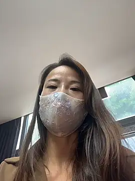 kiss_loo live