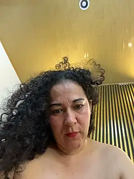 luisa_curli live